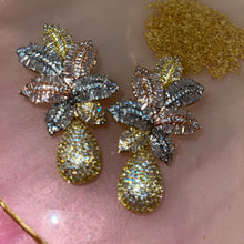 Load image into Gallery viewer, Kiki Pineapple Earrings
